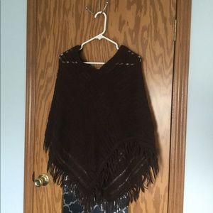 PONCHO⭐️soo cute⭐️dark brown GUC